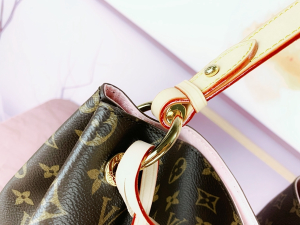 ルイヴィトンバッグ細部ディテール